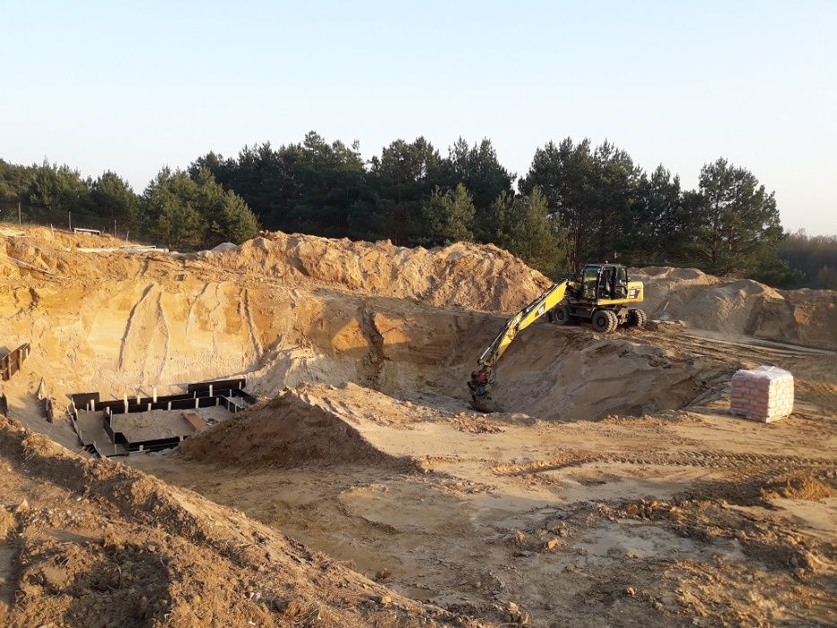 Usługi koparką - prace ziemne ,rozbiórki ,niwelacje terenu ,wykopy