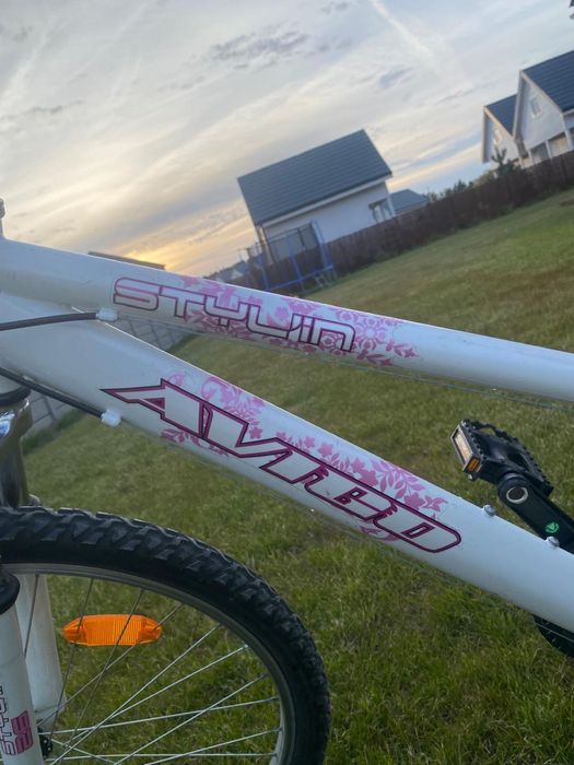 Śliczny rower Avigo 26”