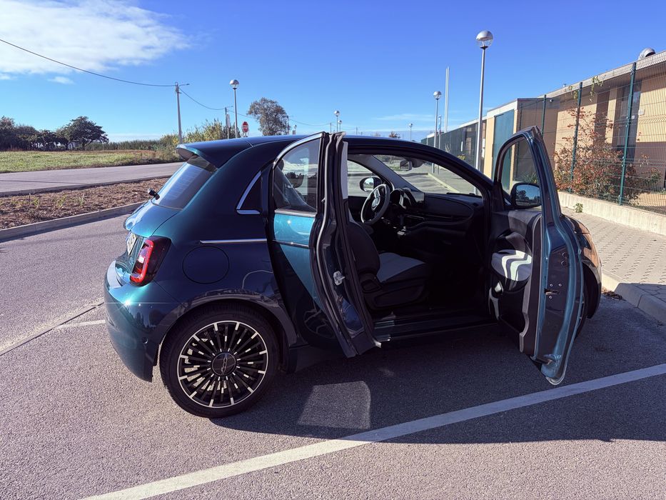 Fiat 500e  3+1 La Prima — photo 4