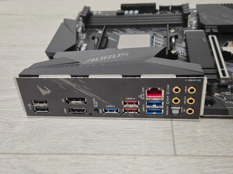 потужний AM4 сет Ryzen 9 5950X 16ядер\32пот 4.9ГГц+B550 AORUS. TradeIN