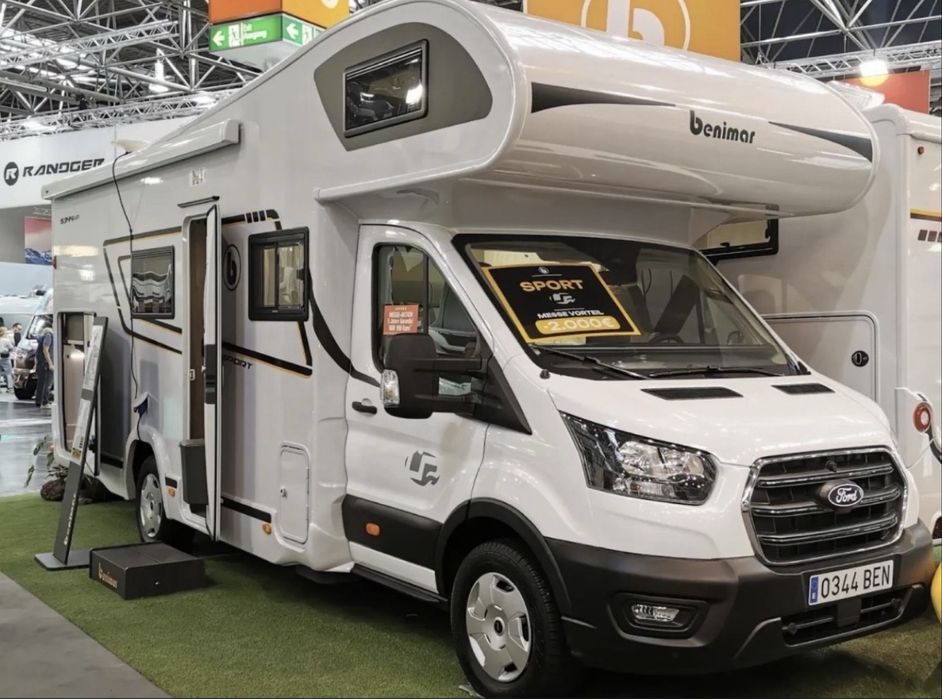 Wynajem Busów Kamperów Plandeka plandeki z windą 10 palet • Wyjazdy DE/EU