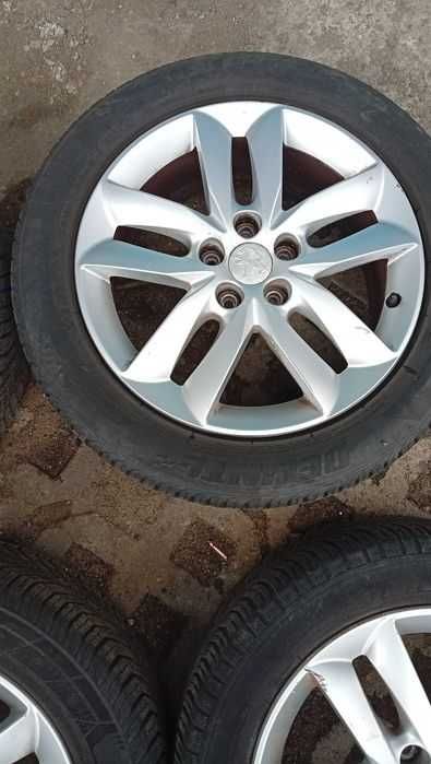 Felgi aluminiowe 5x108 16 ET 44 otwór centrujące 65.1    4 sztuki