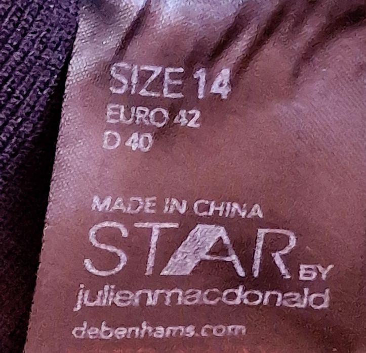 Sweterek czarny"Star by Julien Macdonald".