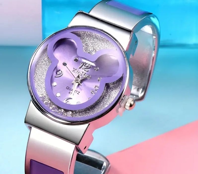 Relógio senhora lindo