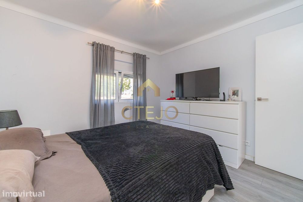 Apartamento T3 C/Arrecadação - Olivais Sul