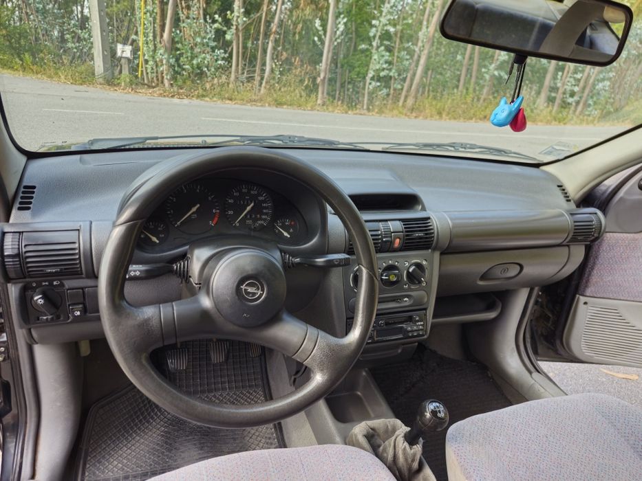 Opel Corsa — fotografia 5