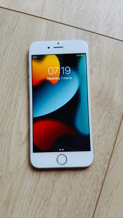 Apple Iphone 6s 32GB silver ze słuchawkami AirPods 2