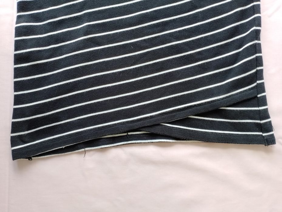 Sukienka tuba materiałowa w paski  edc