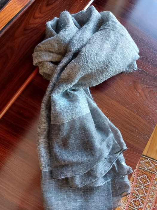 Cachecol/lenço Uterque,  novo