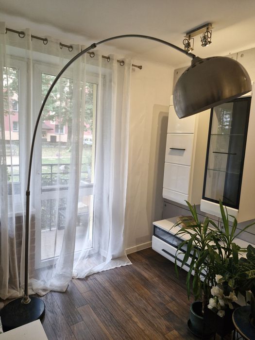 Lampa podłogowa stojąca