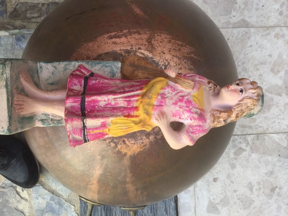 Escultura Portuguesa terracota das Caldas da Rainha séc XIX 40cm.