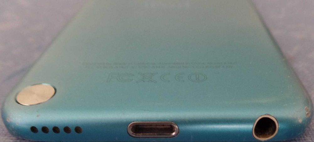 2 Ipod Touch Azul model A1421 com avaria (X8)