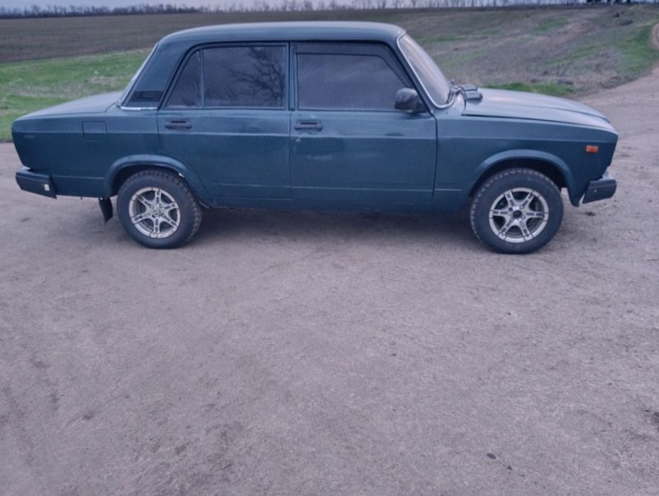 Продам машину 2107