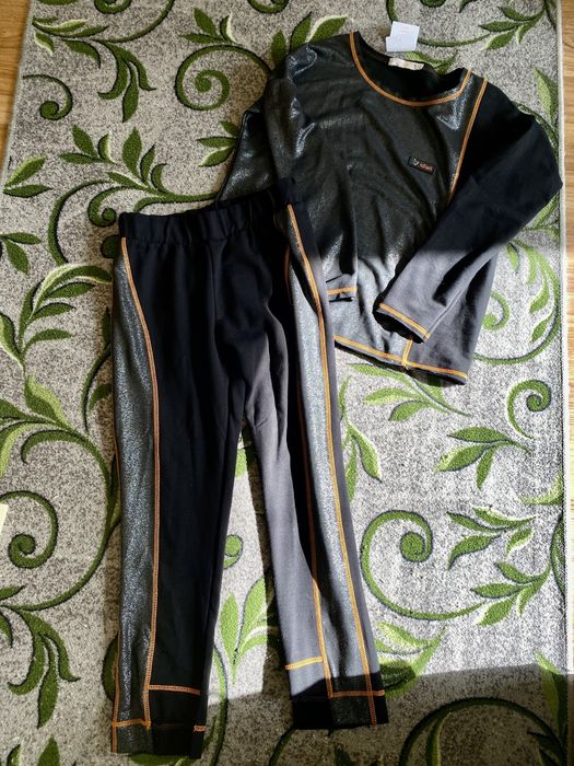 Жіночий костюм , розмір М