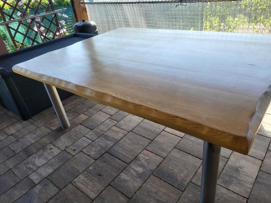 Stół drewniany duży