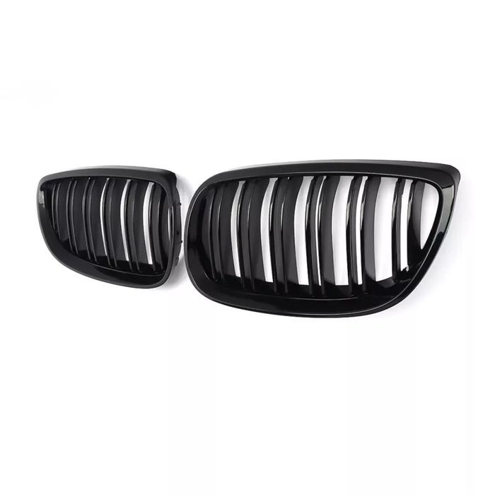 Nerki Grill Nakładki BMW E92 E93 Przedlift czarny połysk