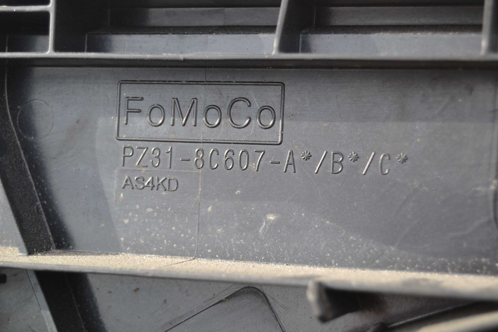 Ford Custom obudowa wentylatora wentylator 2024 nowy model custom