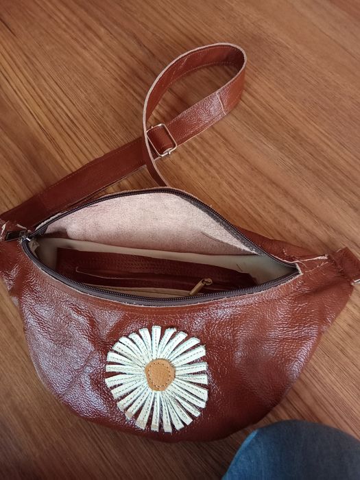 Listonoszka nerka ręcznie szyta jak nowa. Skóra naturalna!