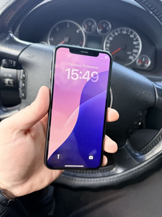 Apple iPhone XS 64Gb Neverlock 100% батарея