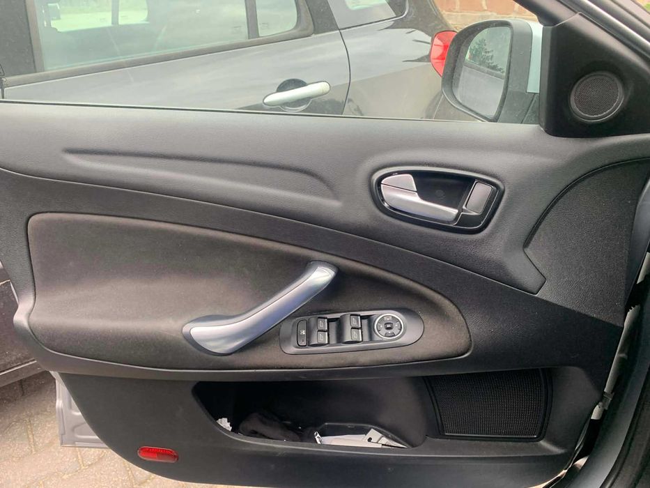 Ford Mondeo Hetchback
