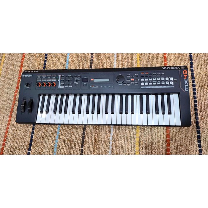 Yamaha MX49 Sintetizador / Teclado Profissional Motif Sounds