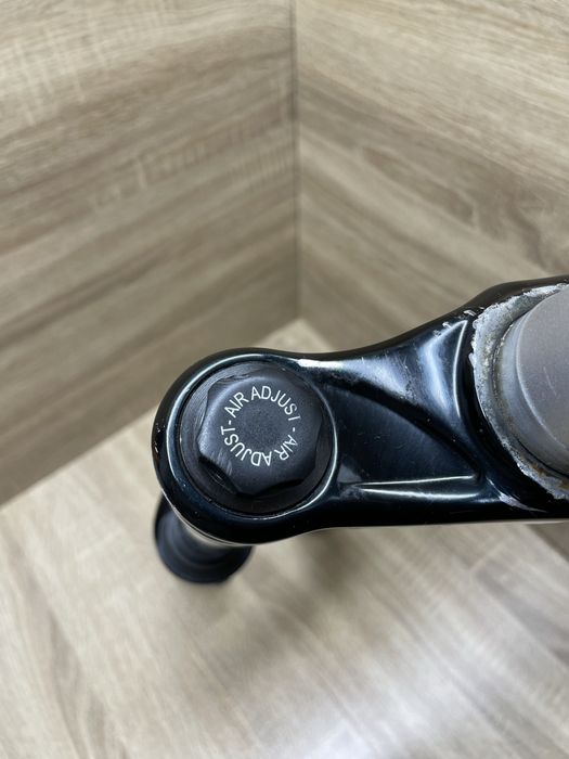 Вилка Marzocchi Bomber 55 RS Fox Rock Shox Bos Idylle Suntour Pike DJ
