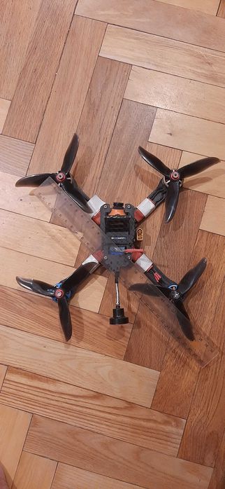 FPV дрон. Фристайловый.