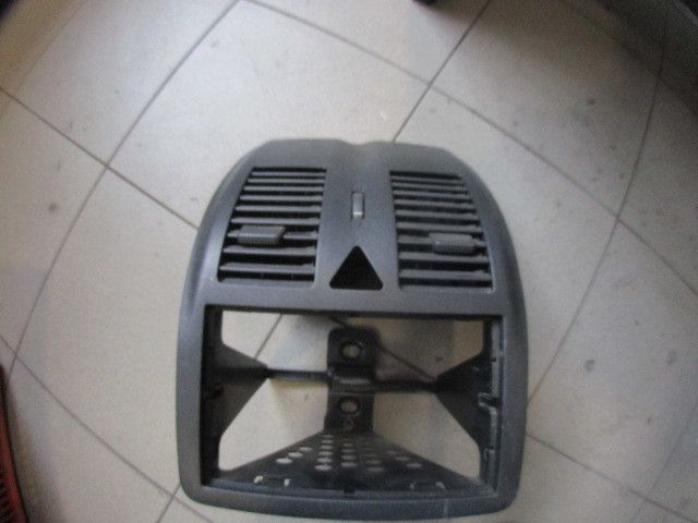 Difusor / saída de ar VOLKSWAGEN Polo (6N)
