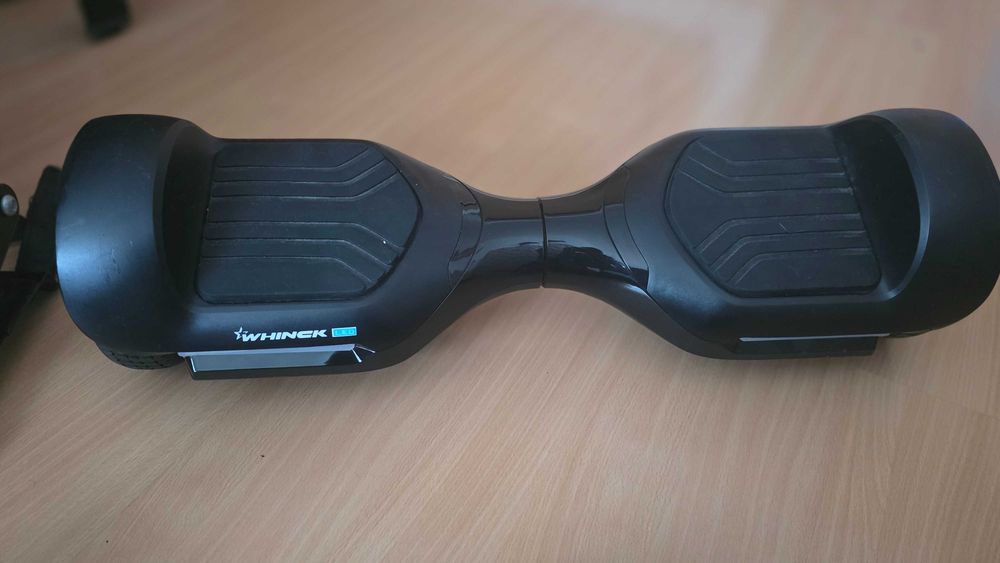 Hoverboard eletrico de marca whinck, modelo led 6.5 com cadeira