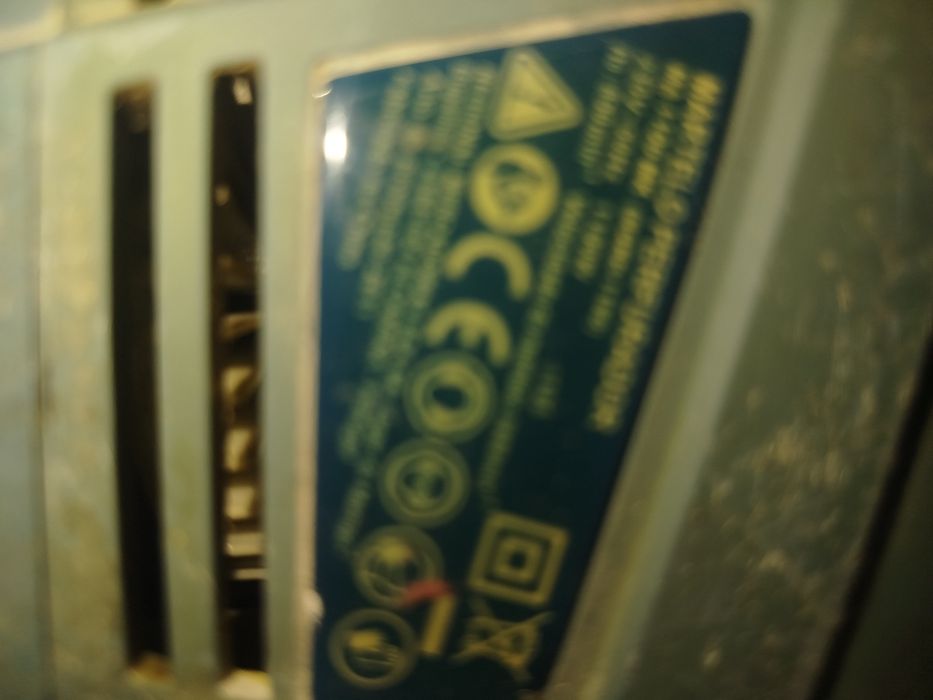 Vendo máquina de partir pedra e de furar