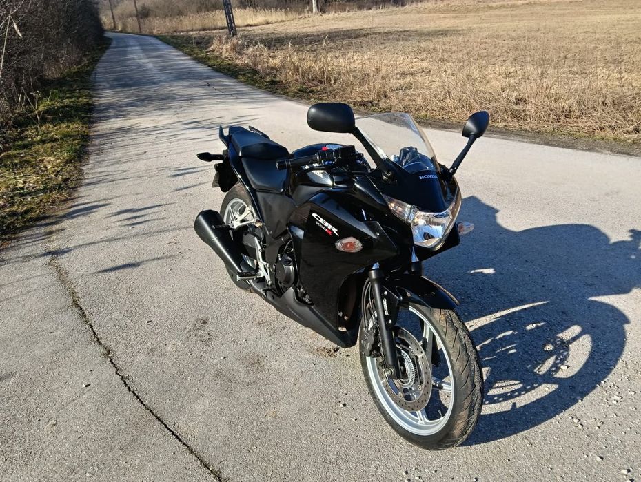 Honda CBR250R -4cm 2xABS super stan