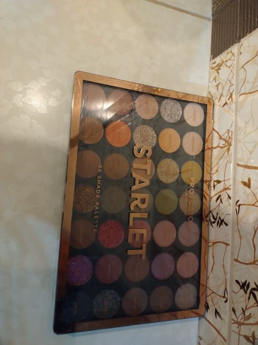 Nowa paletka Profusion Starlet Eyeshadow Palette paleta 35 cieni