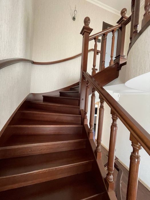 Продаж таунхауса в нагірній частині по вул. Переяславська