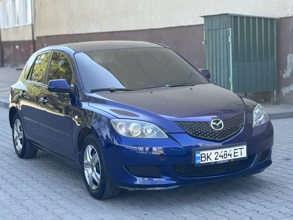 Mazda 3 2004рік 1.4бензие