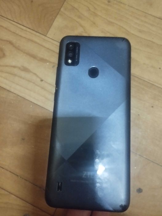 Телефон смартфон ZTE