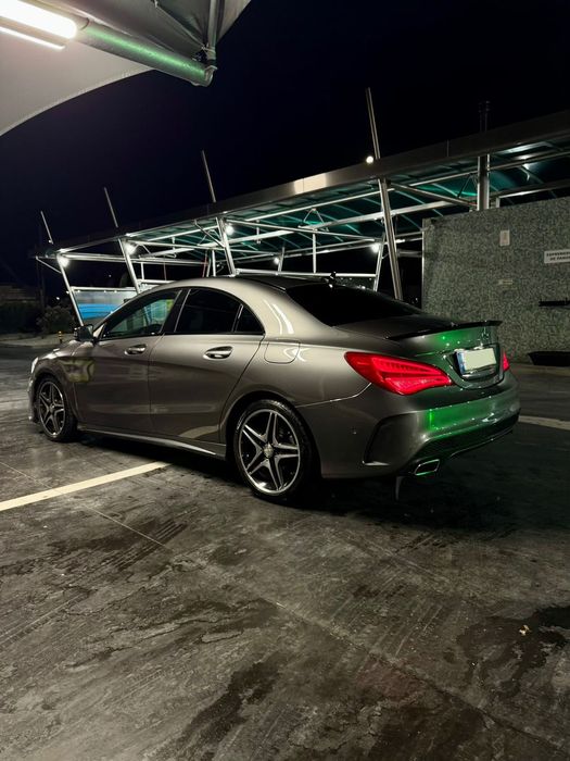 Mercedes-Benz CLA 180