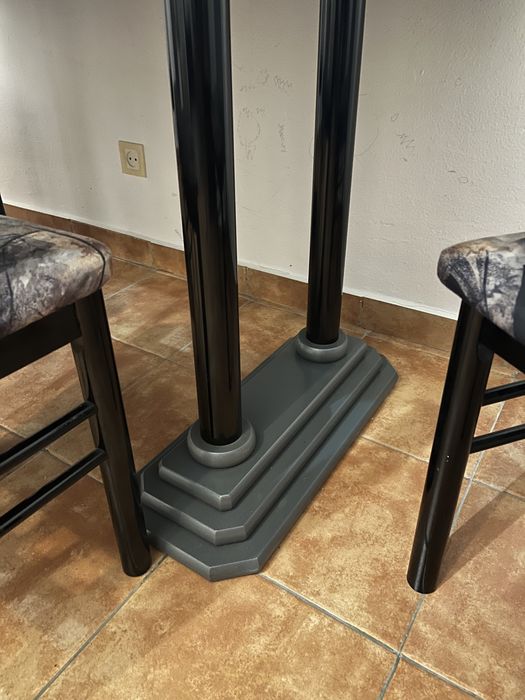 Mesa com 4 cadeiras