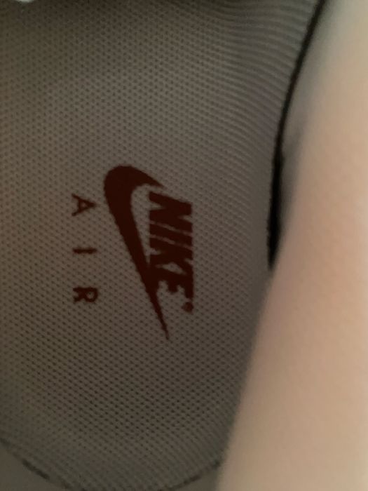 Nike air force castanhos