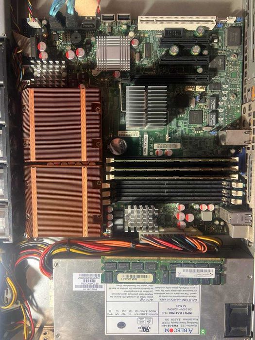Сервер Supermicro 1U — на запчастини / для відновлення