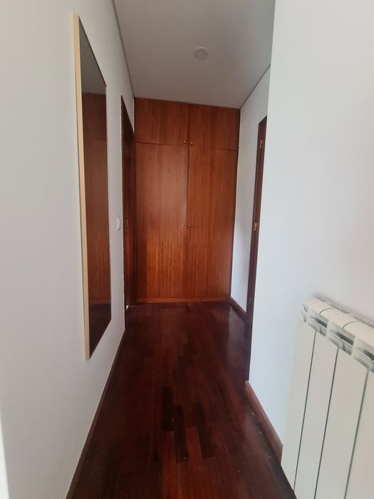 T3 com terraço e garagem box em valongo
