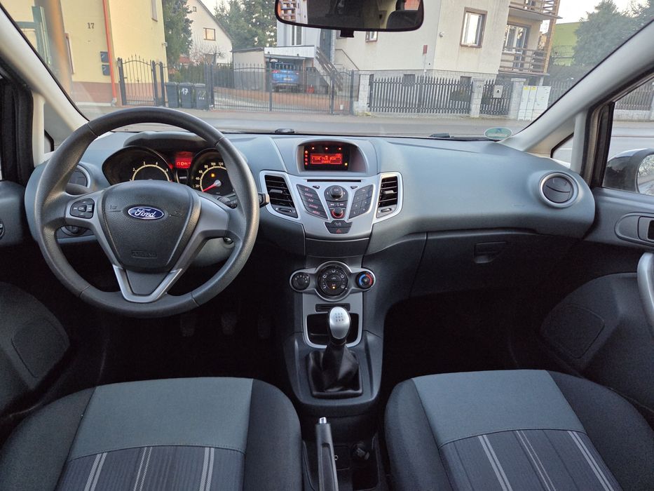 Ford Fiesta 1.4 benzyna klimatyzacja alufelgi bdb stan