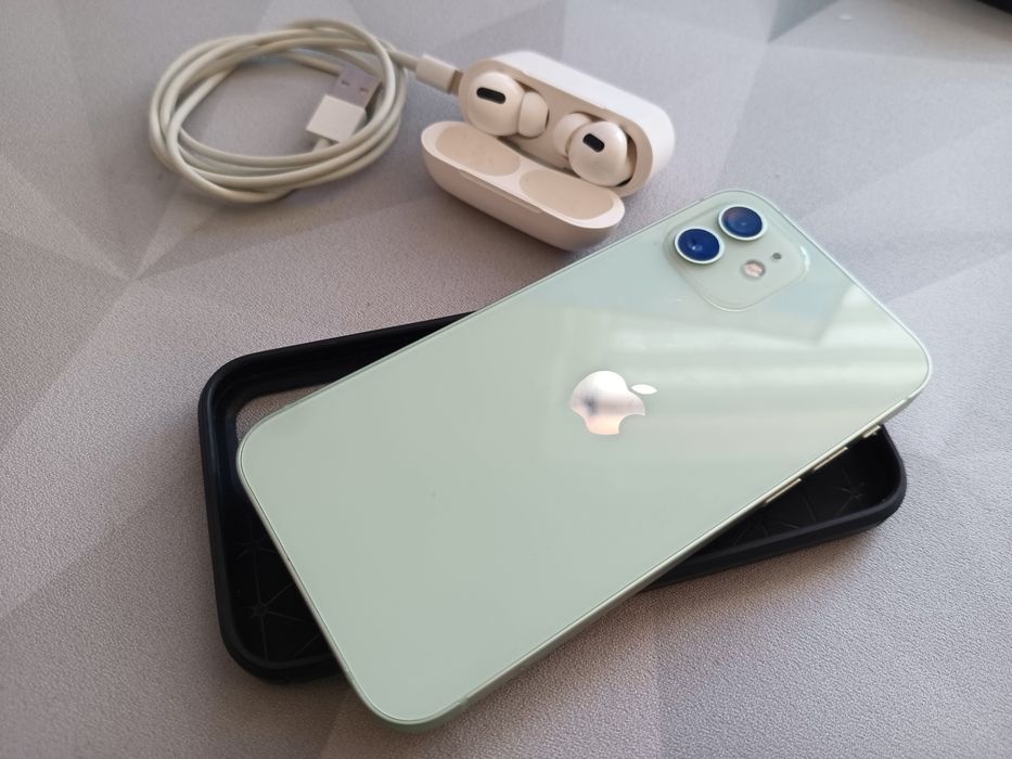 iPhone 12 64gb + słuchawki