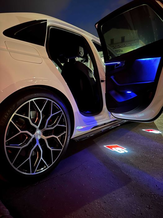 Продаю AUDI A4 B9.5 QUATTRO 2.0TDI (дизель) S-line 2022р, 41.000км