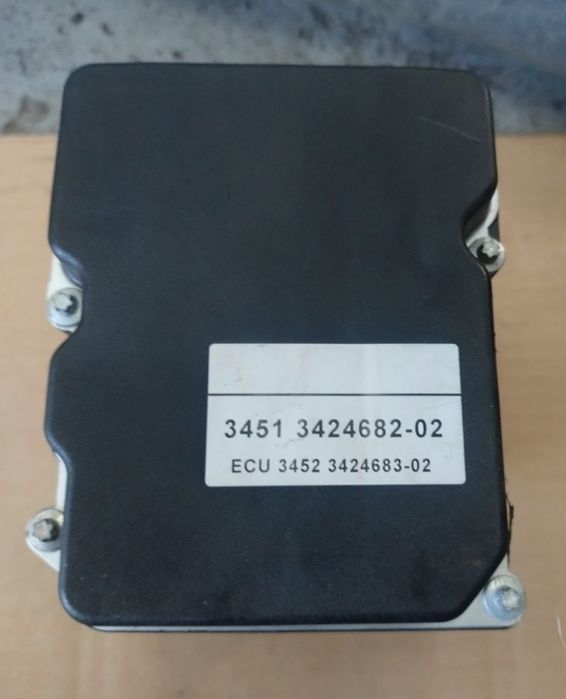 Pompa ABS BMW X3 E83 Pompa abs BMW E90 2.0D E92 2.0