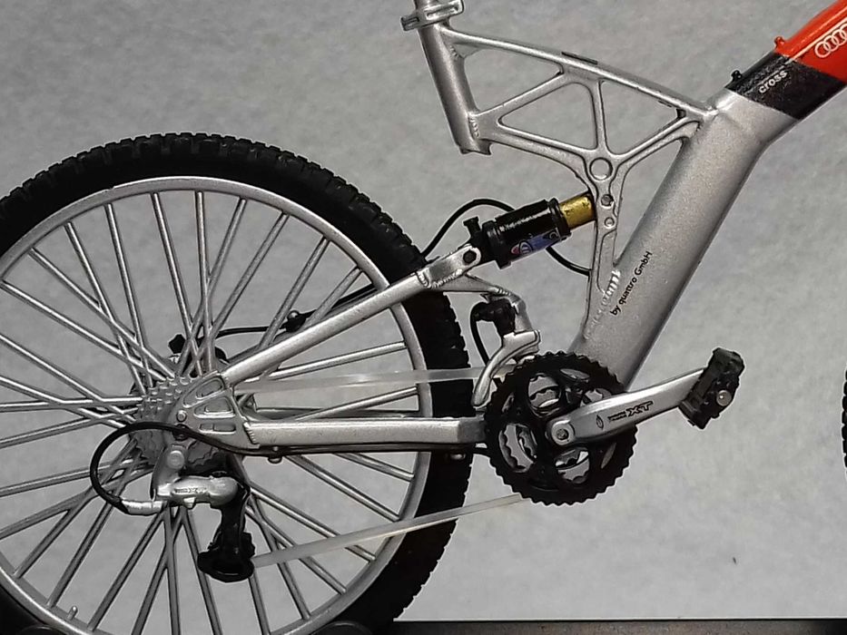 Welly 1:10 - Audi Bike Design Cross Pro