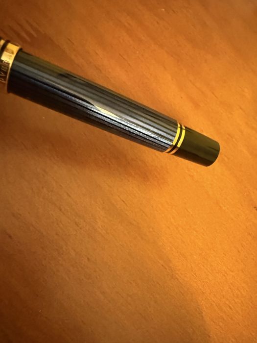 Caneta Pelikan souverän M600