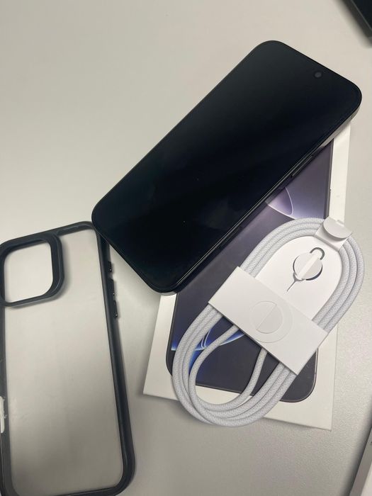 IPhone 16 ProMax 256gb, Cor  Titanium (1 ano)