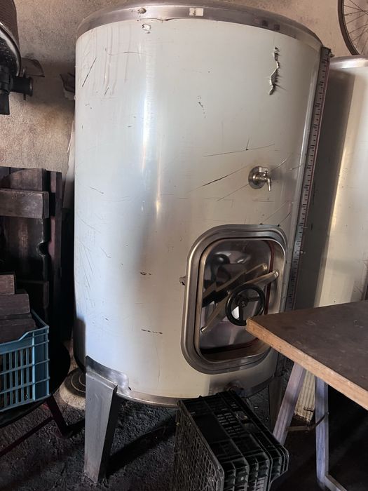 3 Depositos inox 1000L / Cada