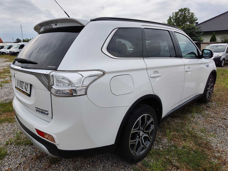 Mitsubishi Outlander Phev