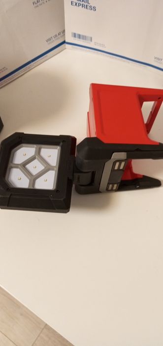 Прожектор ліхтарик Milwaukee 2361, 2365, 2364 із США